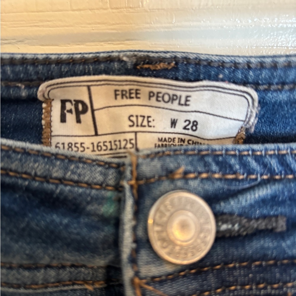 FREE PEOPLE jeans - Picture 2 of 3